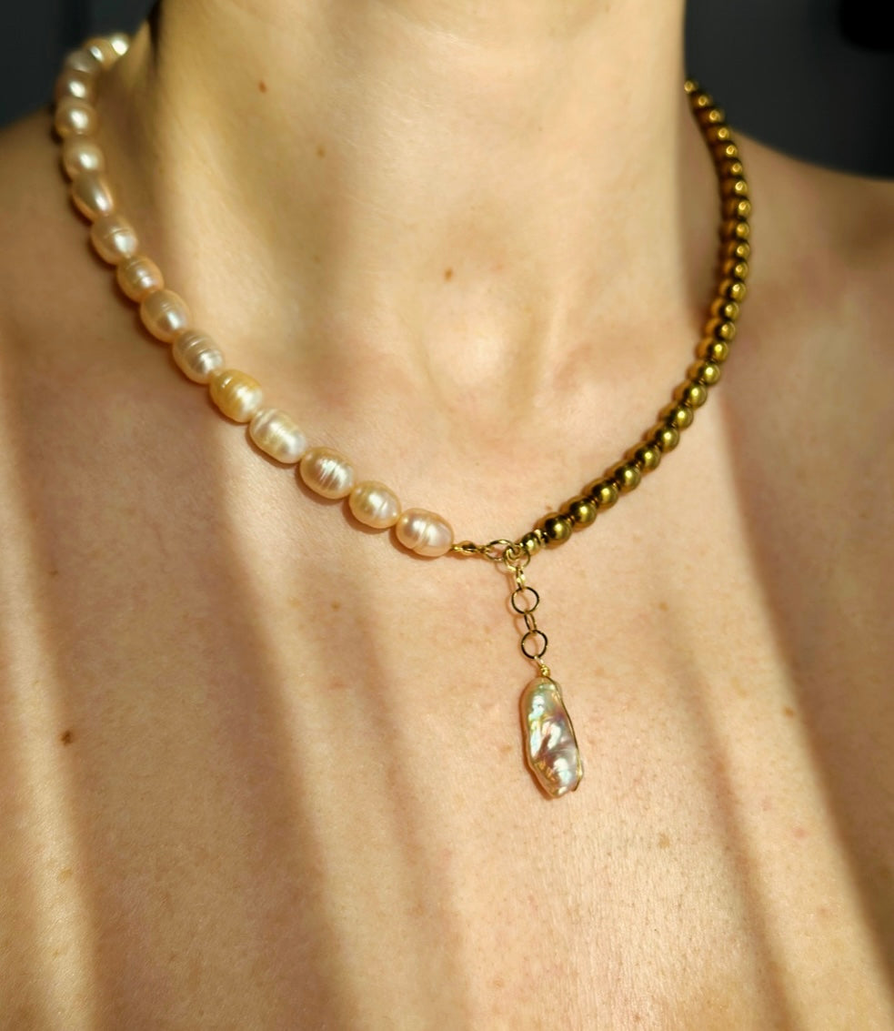 Colier Solar Pearl