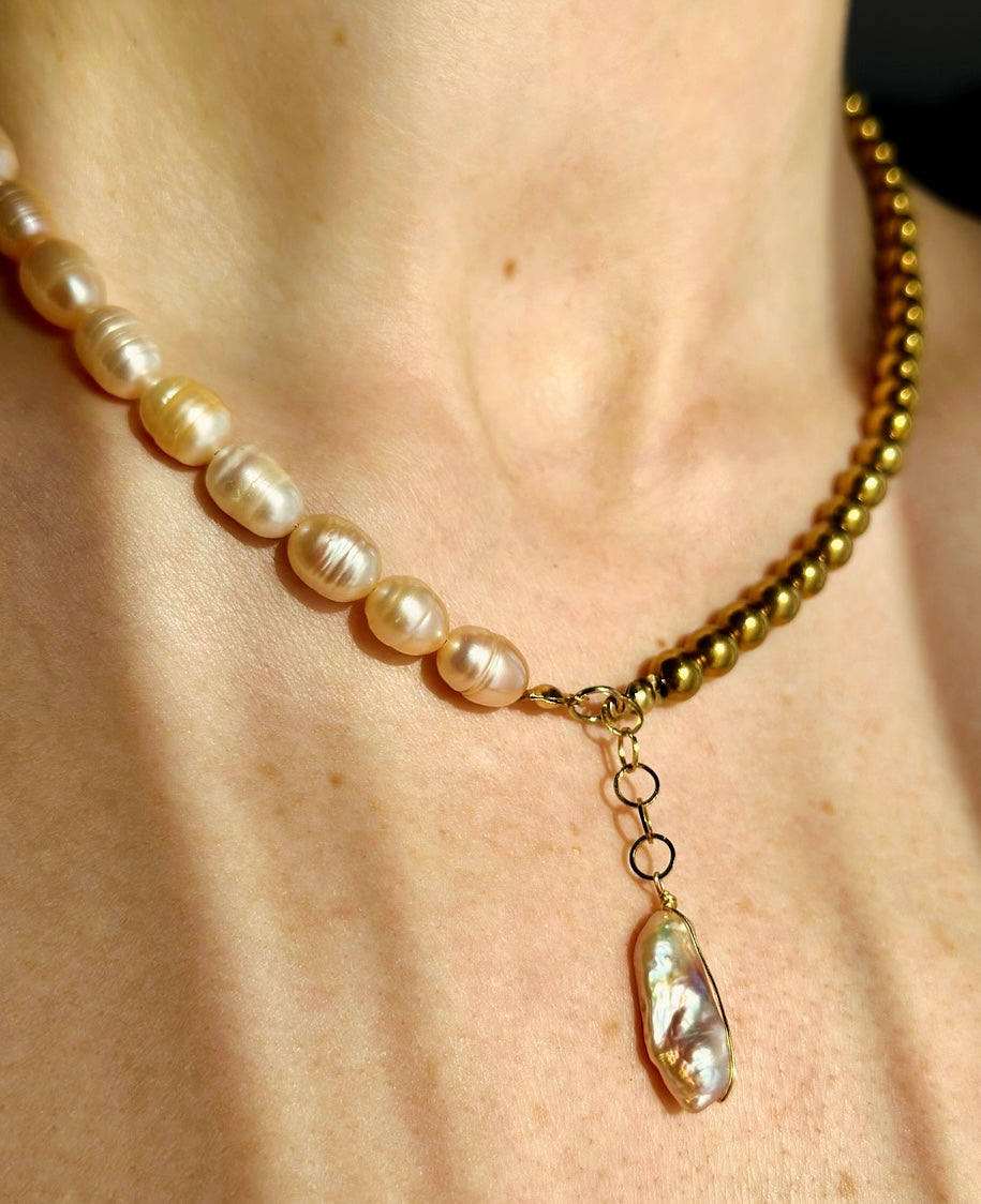 Colier Solar Pearl